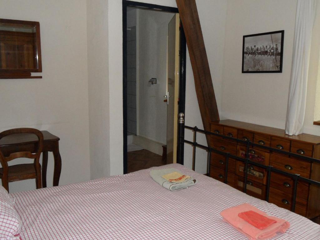 Gannay-sur-Loire Chambres D'Hotes Domaine Du Bourg الغرفة الصورة
